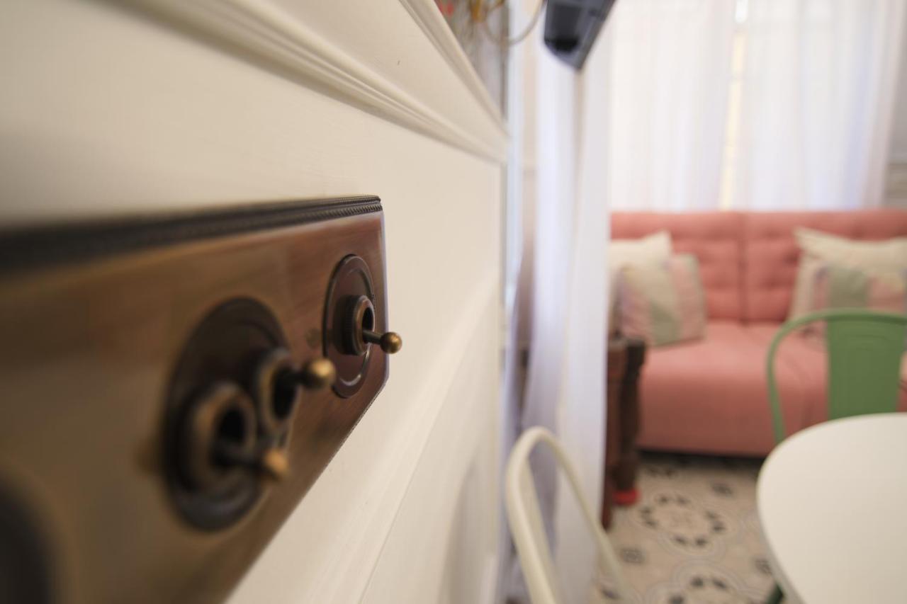 Mara'S Apartments Torremolinos La Mar - Beachfront Tiny House - Bajondillo Zewnętrze zdjęcie